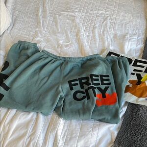 NWT FREECITY Lets Go Leg sweatpants
